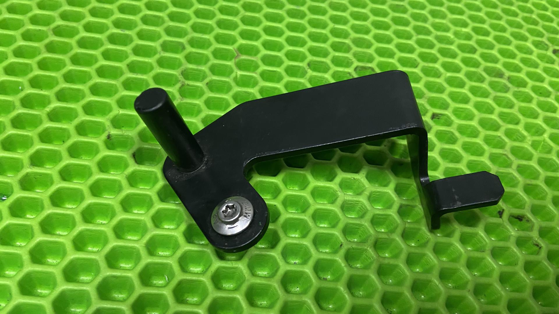 Кронштейн дополнительной фары Л 46638557419