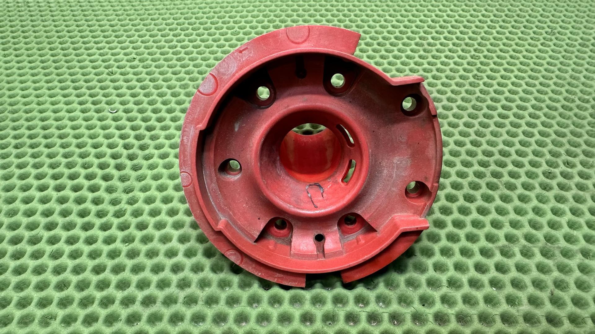 Заливная горловина бака F650/700/800GS K70/72 16117714669