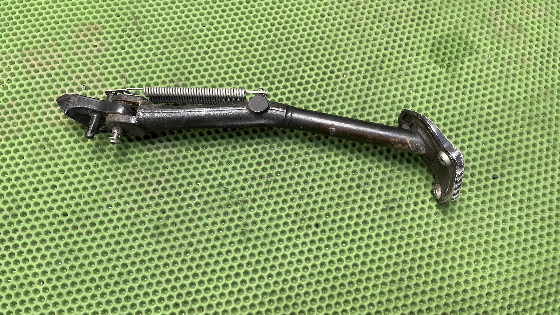 Подножка боковая R9t Urban 46538558715