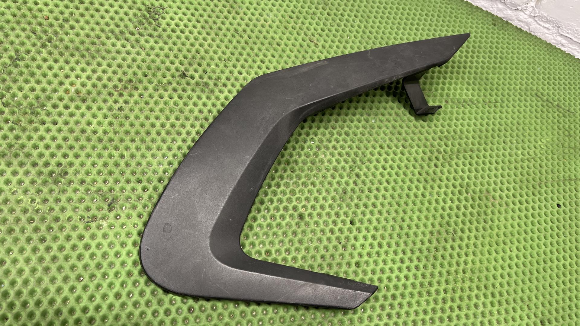 Боковая обшивка П Вх 46637711696