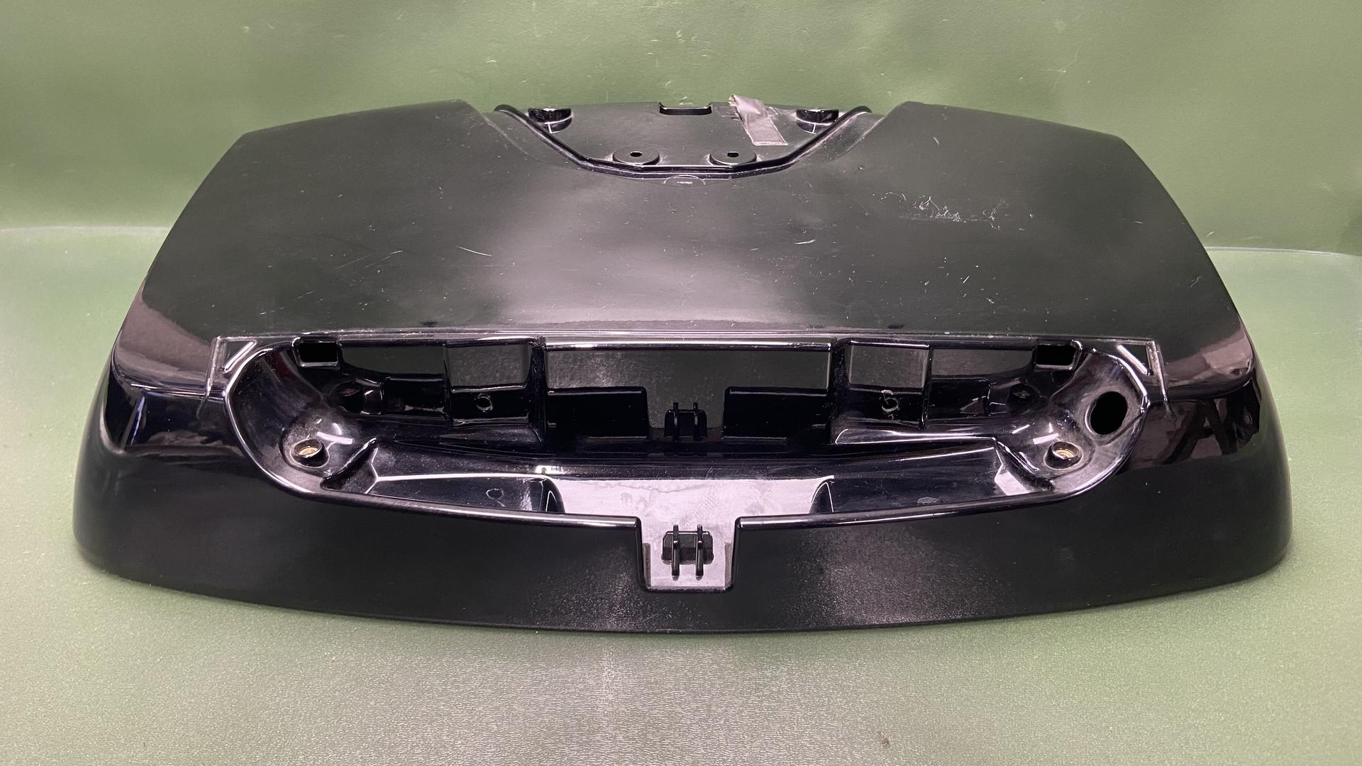 Наружный отсек крышки топкейса 46548553904