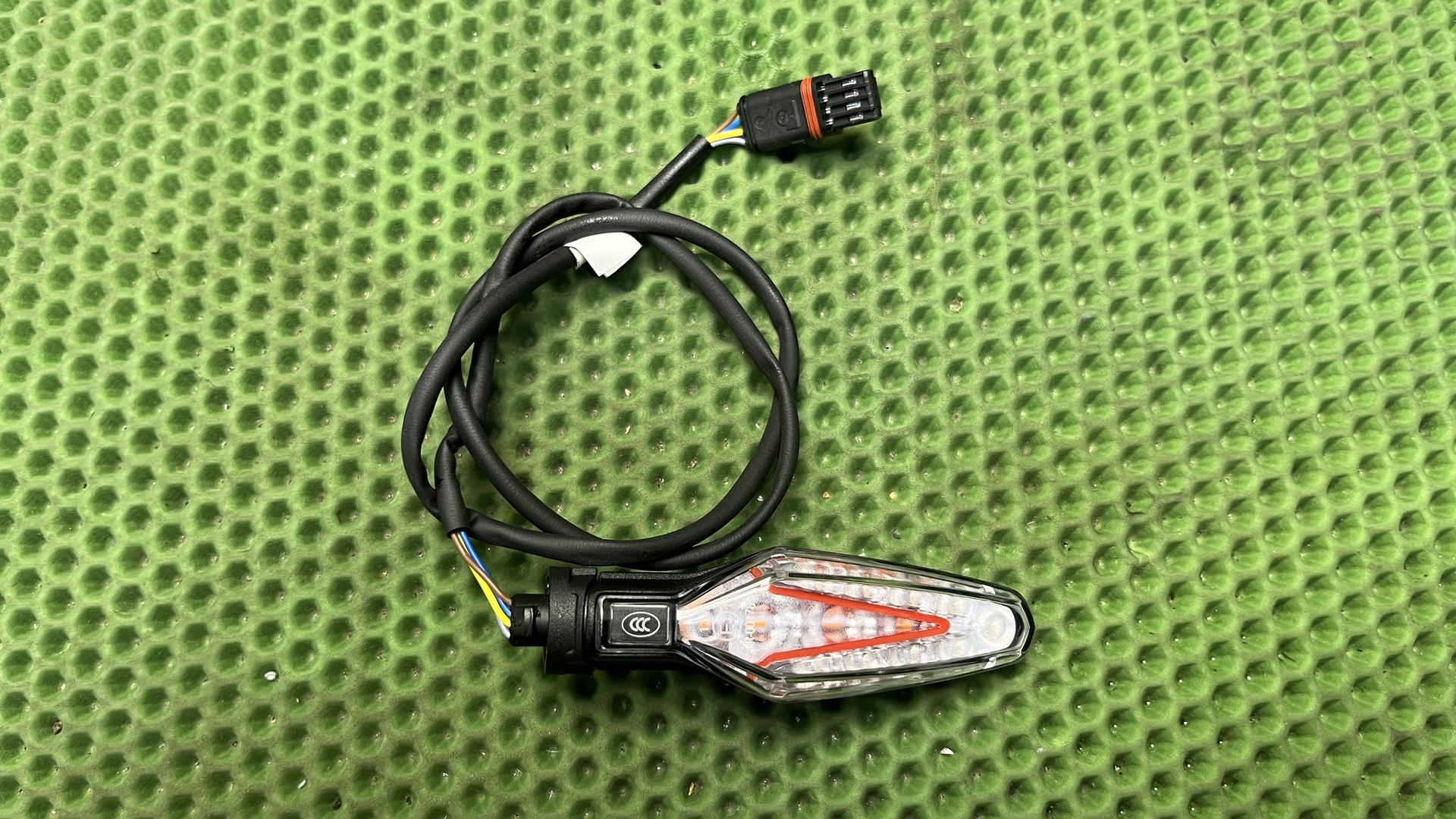 Многофункциональный указатель поворота 63238556877