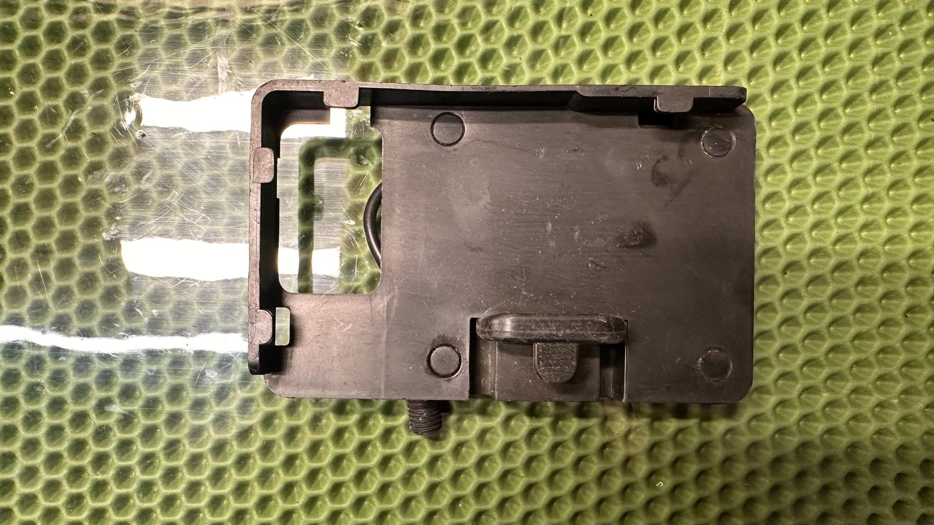 Подставка для зарядки мобильного телефона 