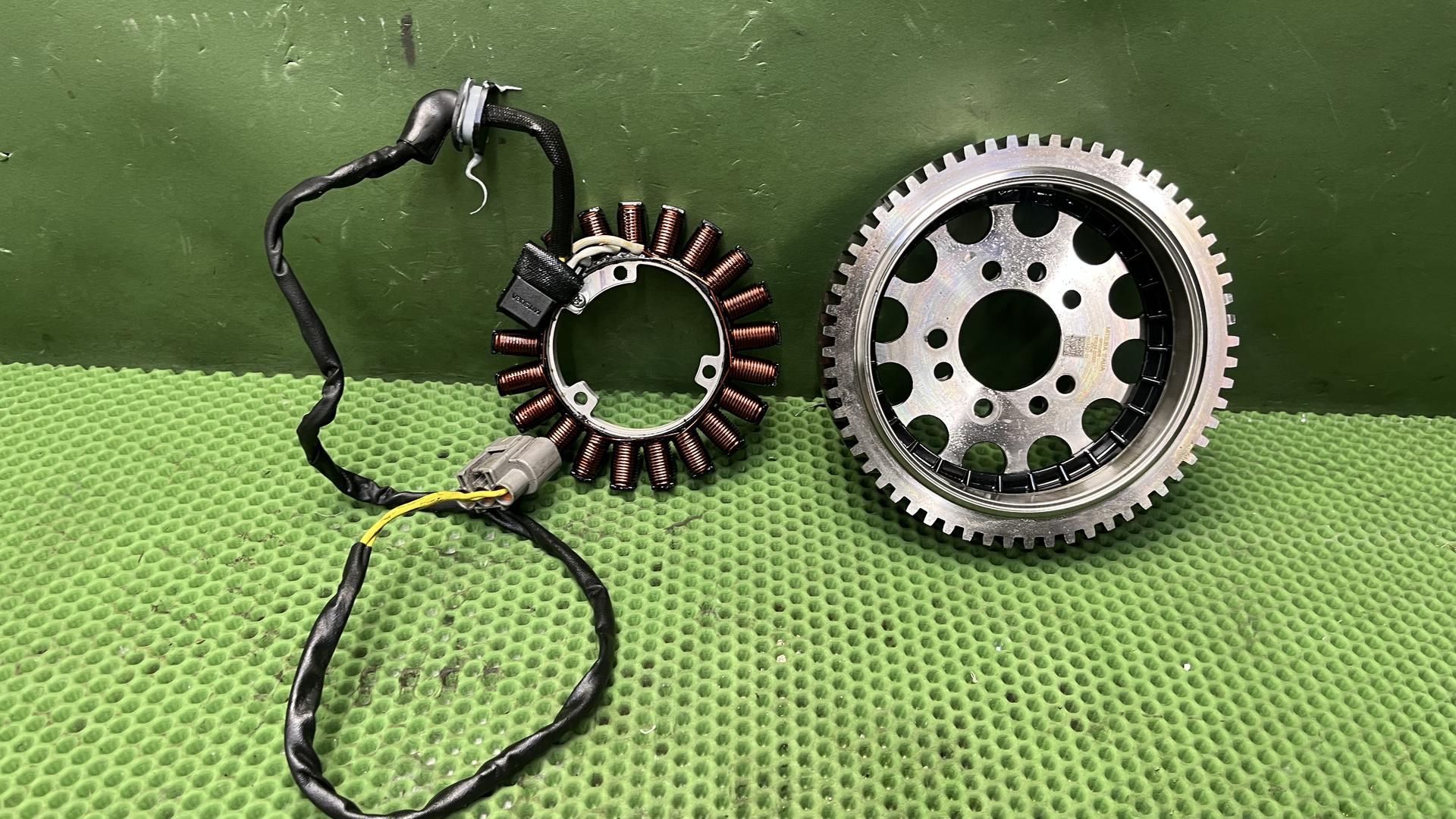 Генератор R1300xx 12311603399