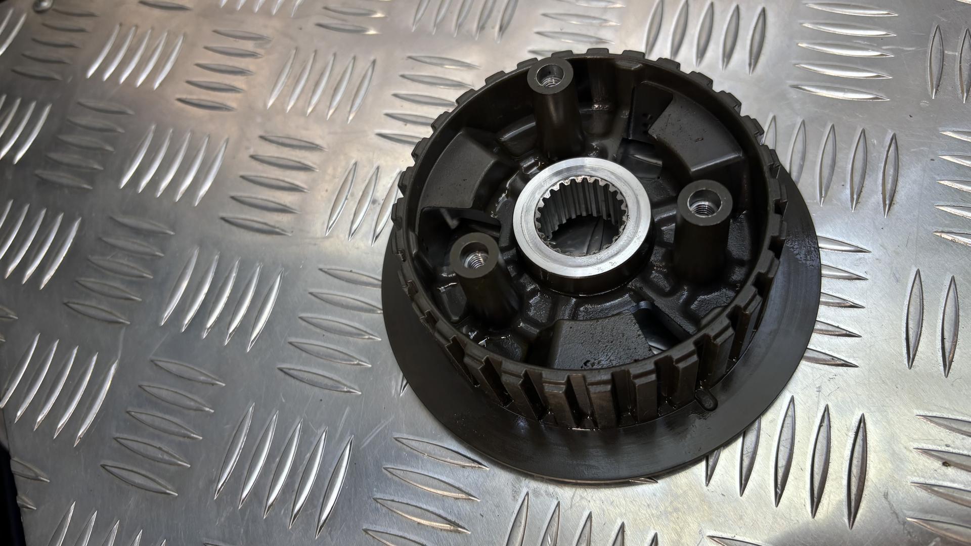 Задний хаб сцепления 21217722553