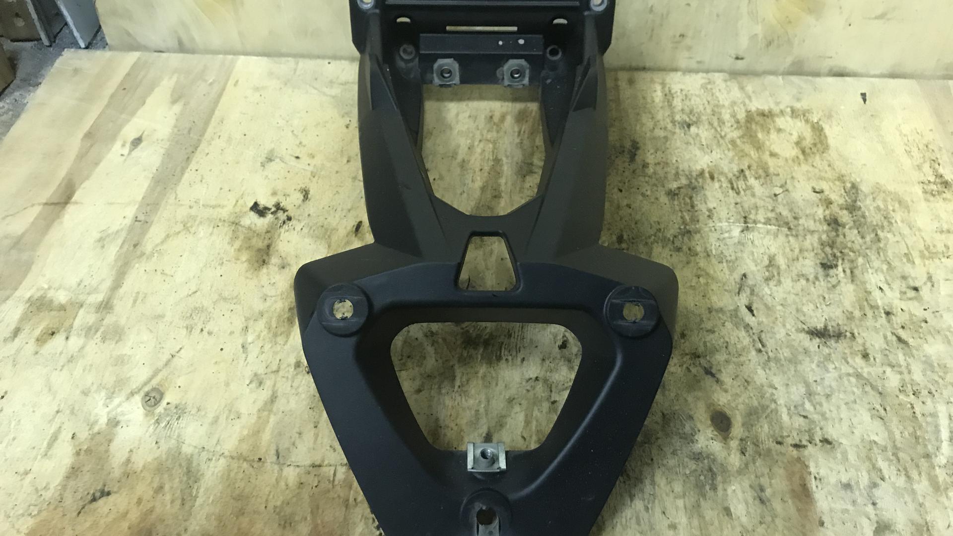 Кронштейн для номерного знака 46628526816