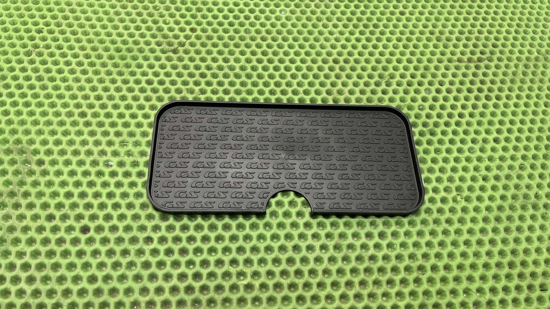 Вставка в бардачок (коврик) R1300GS KA1 46635a88205