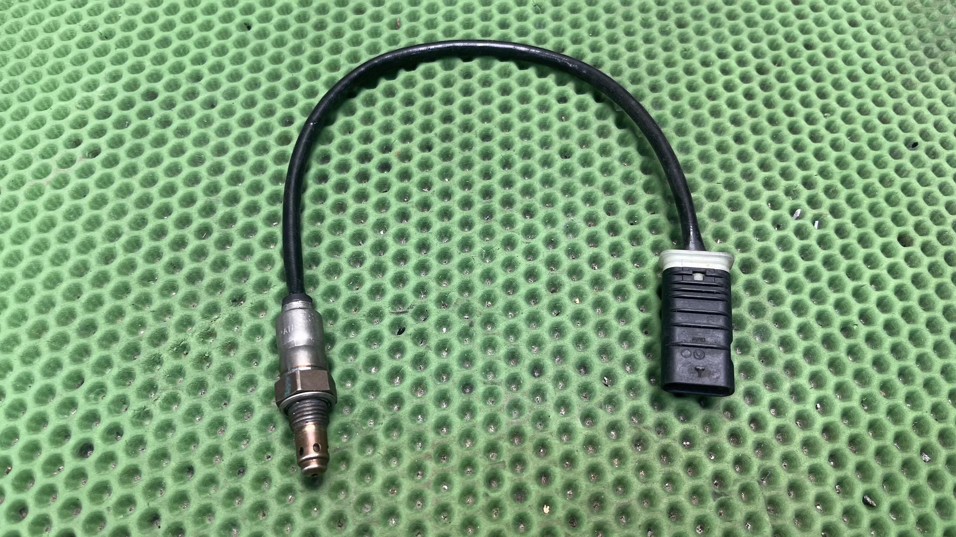 Лямбда-зонд R1250 11788392402