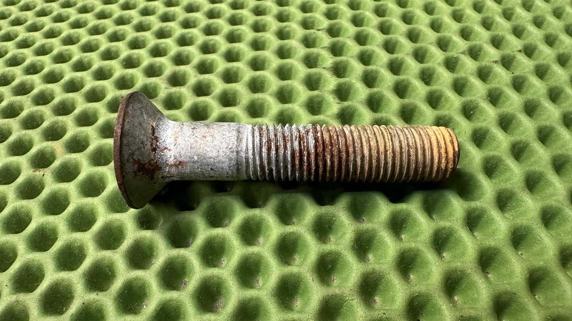 Винт грузика руля M12X65-MK-ZNS3 F650/800GS, F800R K72/73 32717712836