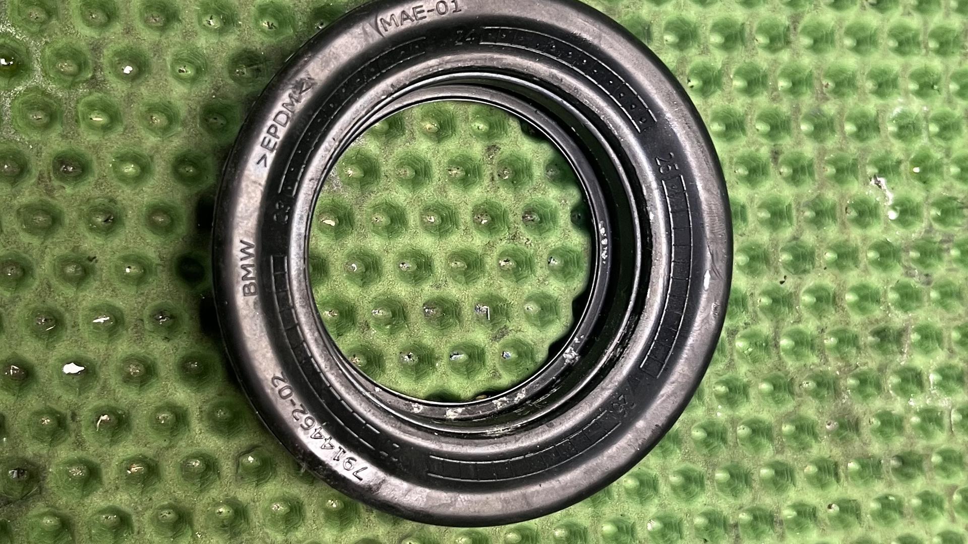 Кольцо крышки редуктора R1300xx KA1-5 11147914462