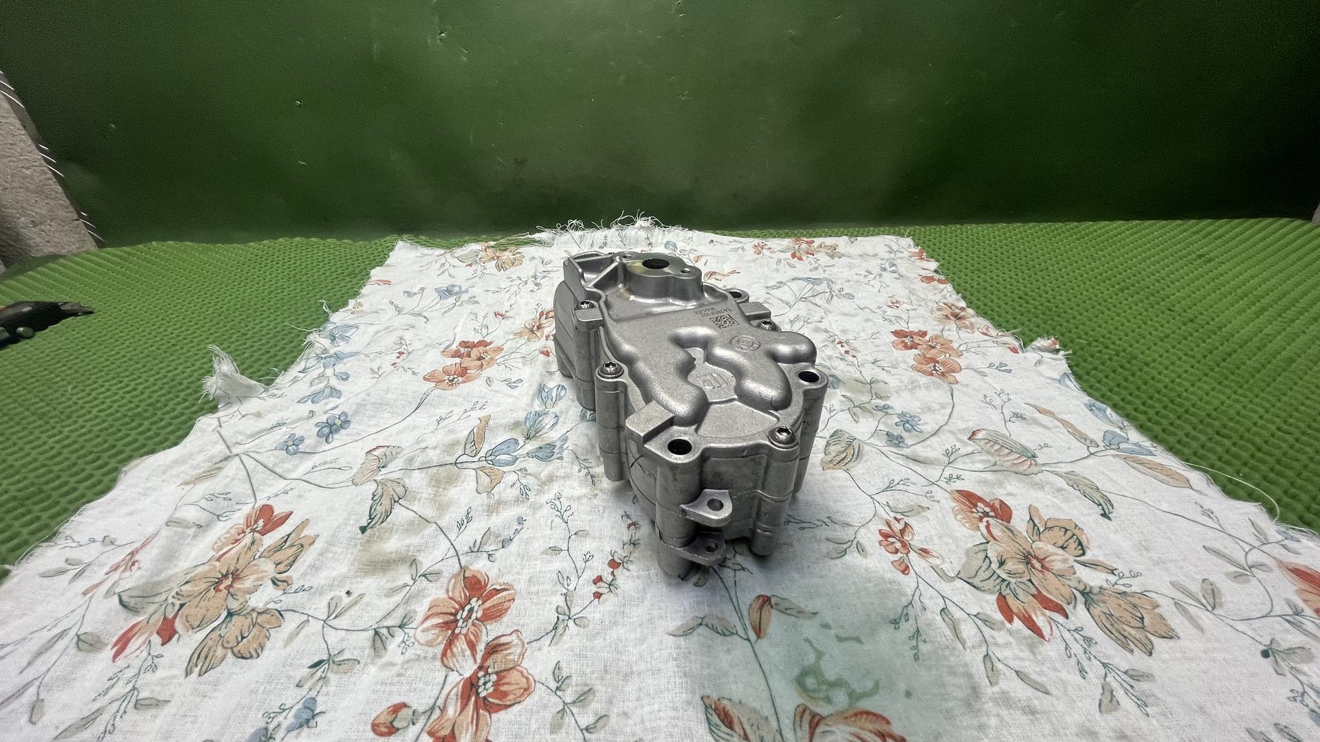 Насос масляный R1300xx 11415a7b5f1