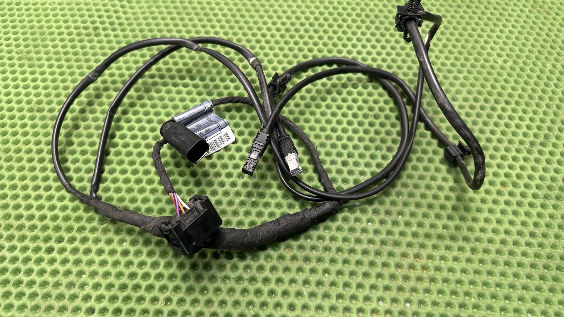 Жгут пров.светодиод.доп.фара даль.света 61129446551