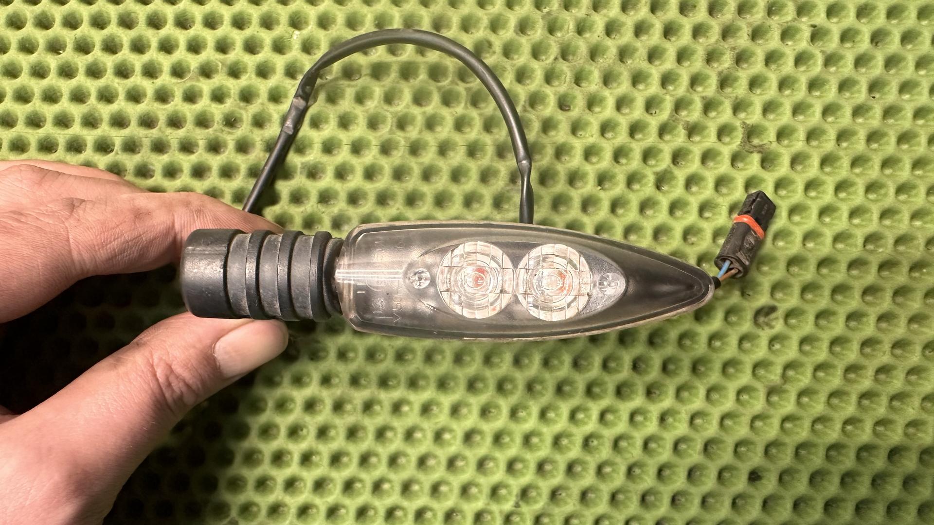 Светод.указ.пов., длинный держатель Зд 63238522500