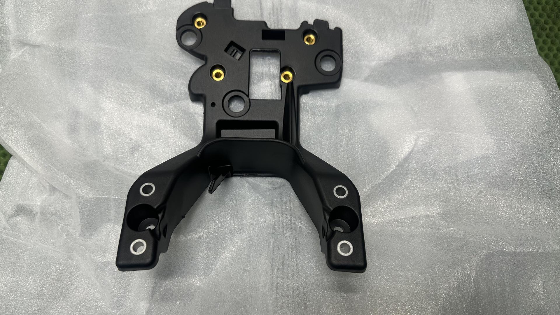 Кронштейн панели приборов 46637685507