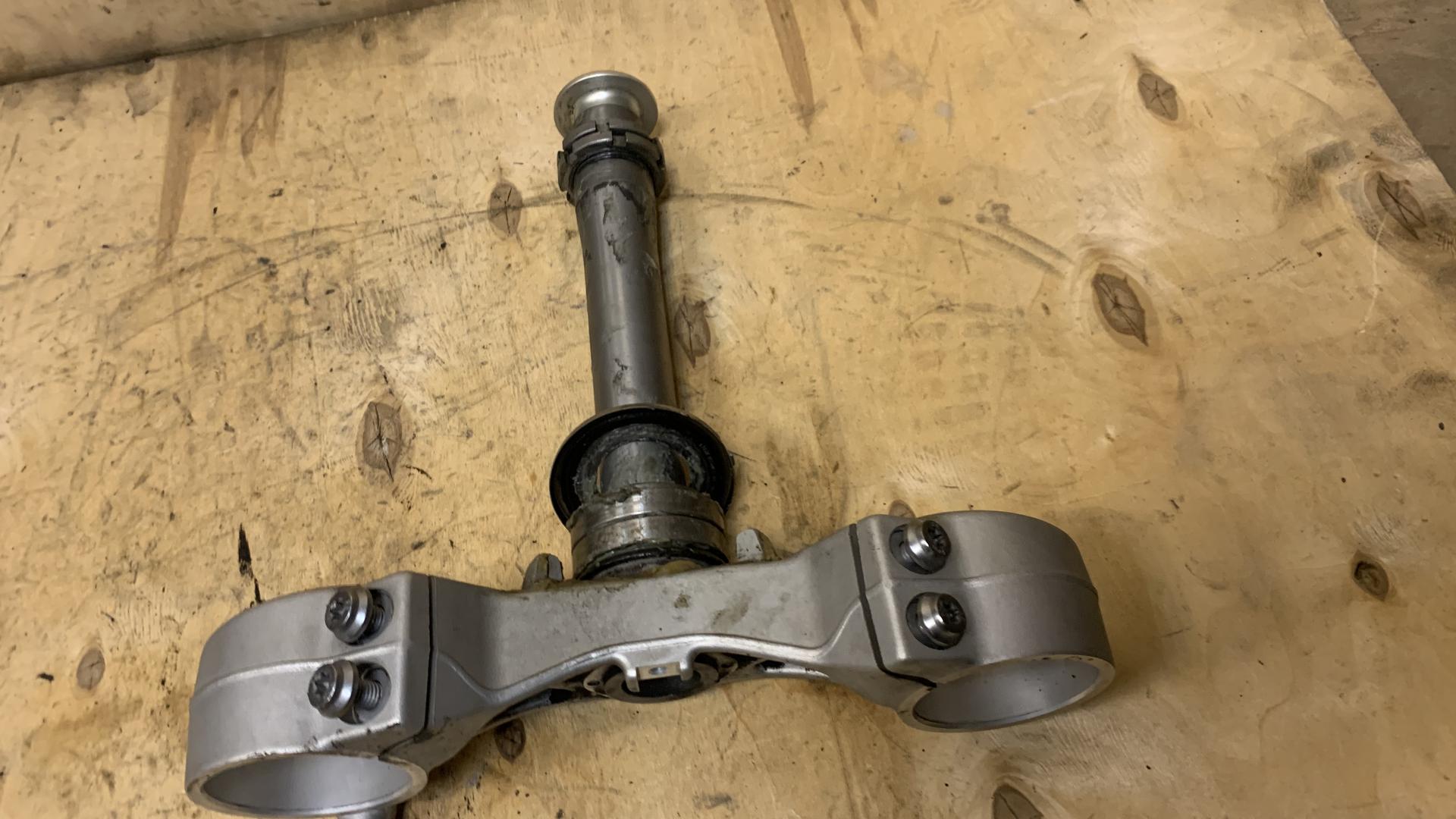 Перемычка вилки Нж 31428550145