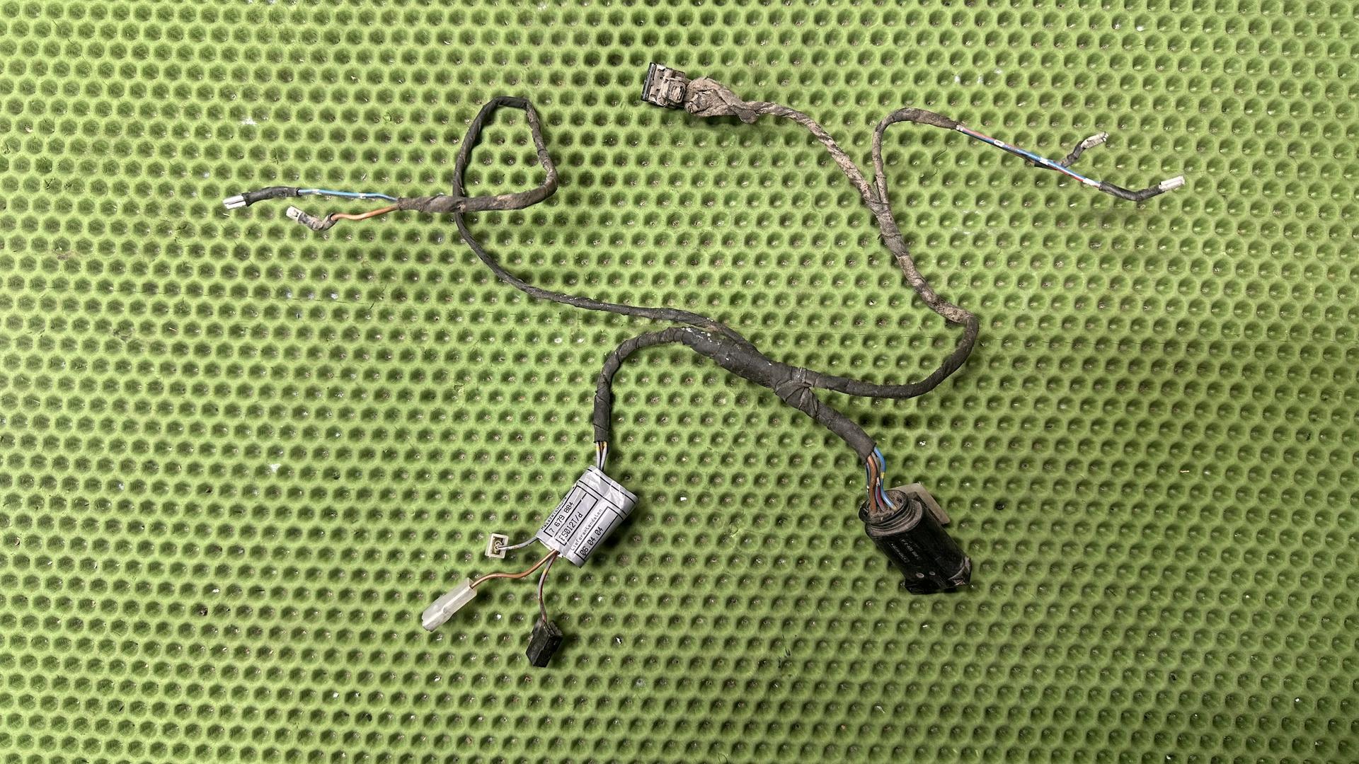 Жгут проводов задней части K1200R/S 611117682095