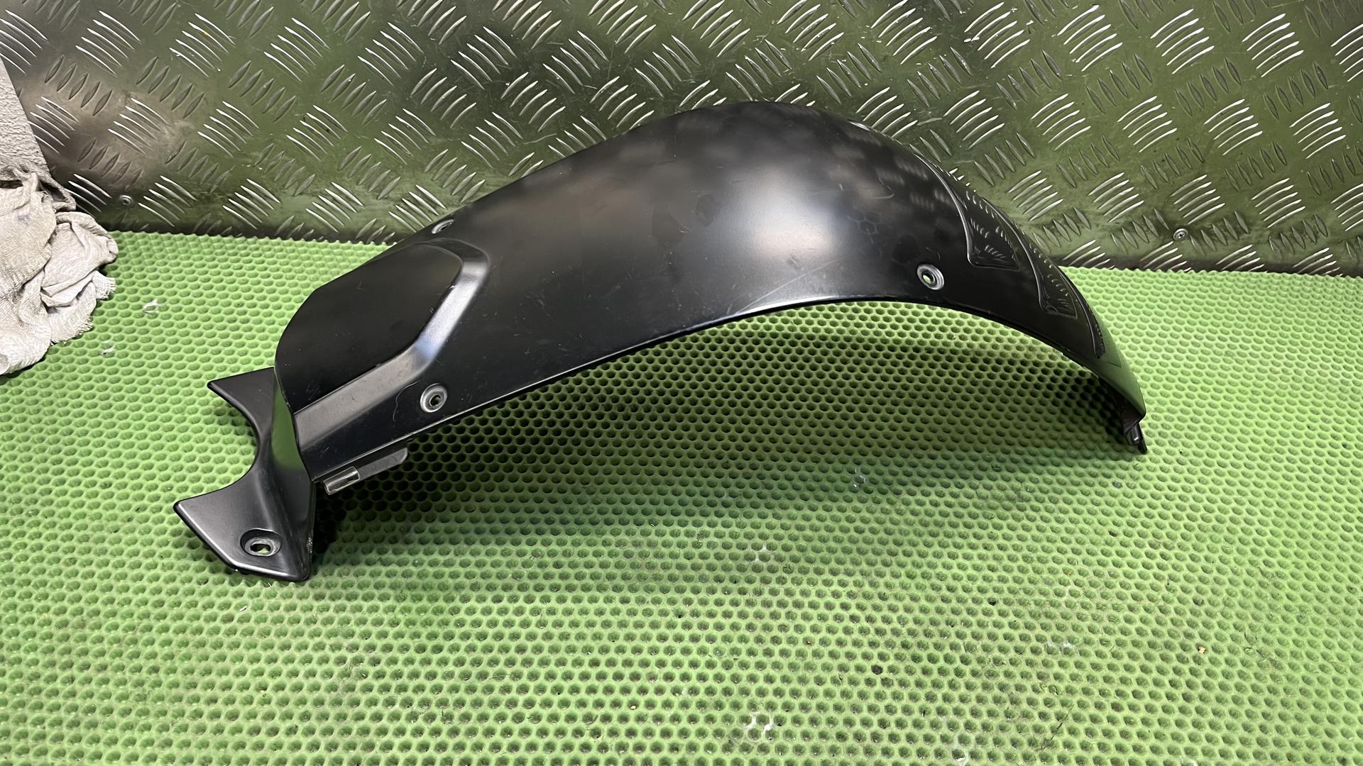 Облицовка фальшбака F800S/ST/GT K71 46637693355