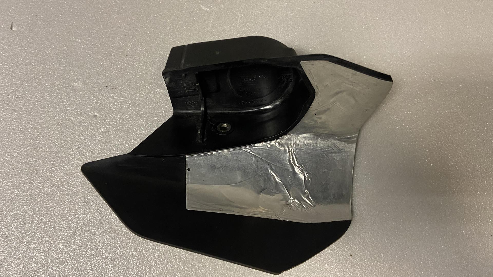 Щиток выпускного коллектора 18518566946