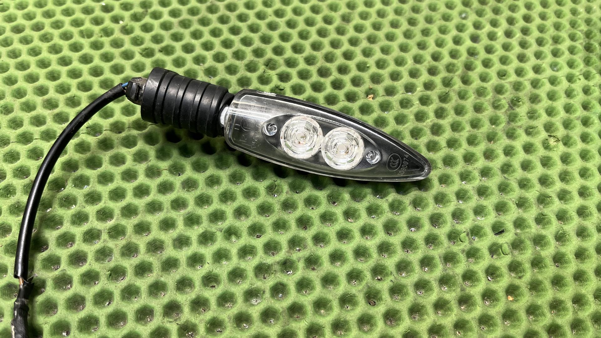 Светодиодный указатель поворота 63138522499