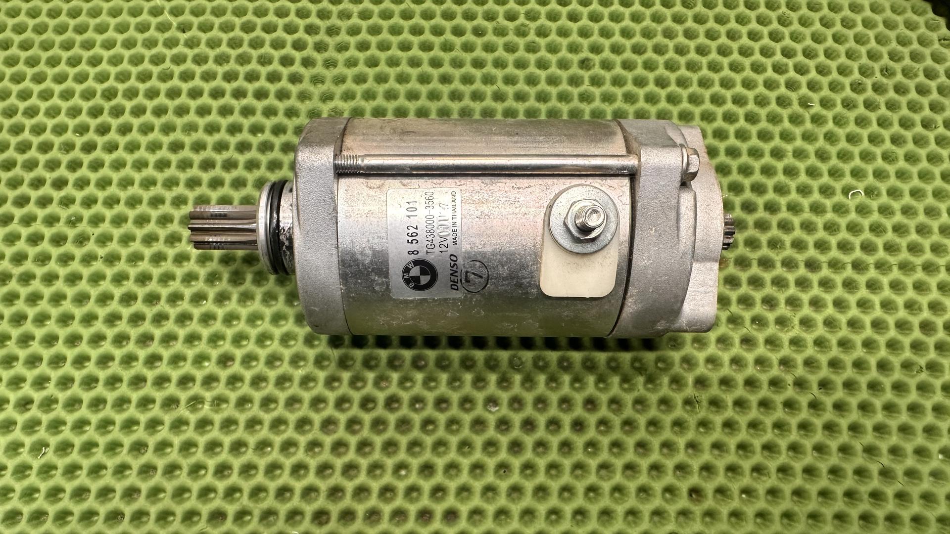 Стартер 12418562101