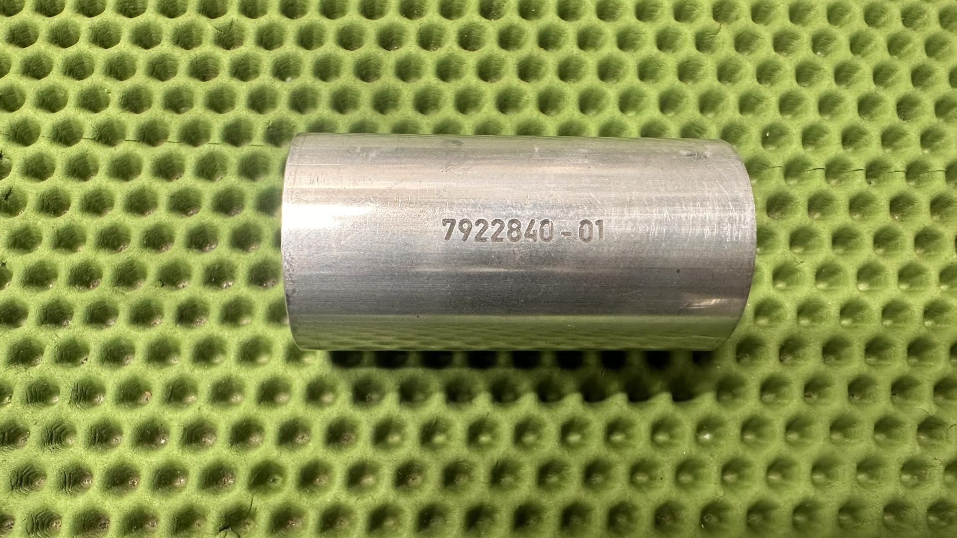 Втулка вала нижней траверсы R1300GS/GSA/RT KA1-3 31427922840