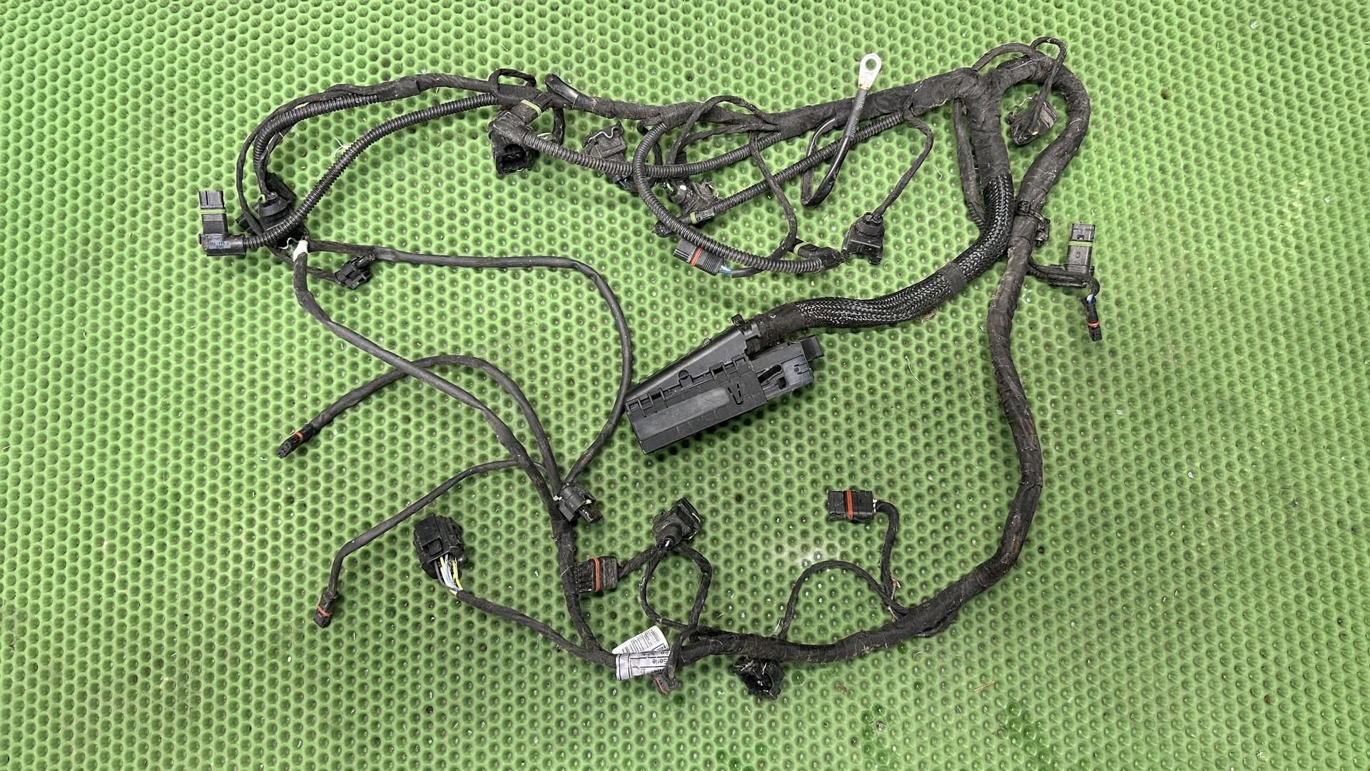 ЖГУТ ПРОВОДОВ ДВИГАТЕЛЯ 12517724395