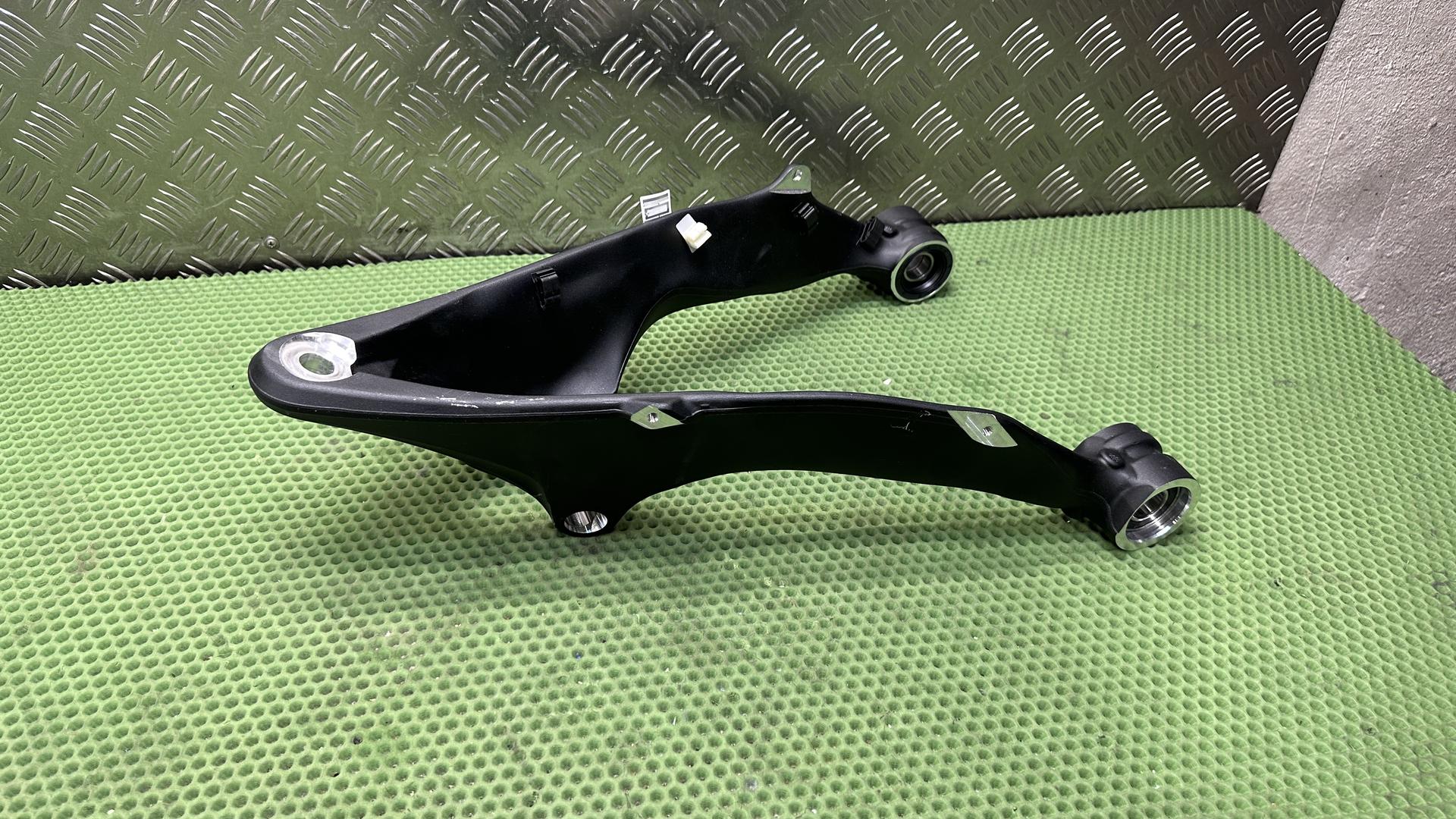 Продольный рычаг подвески R1300GS/GSA KA1/2 31427923055