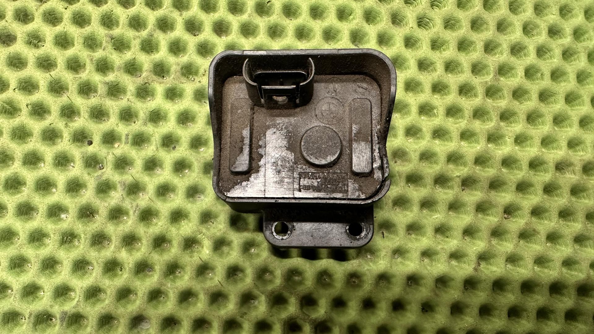 Выключатель зажигания 61317681555