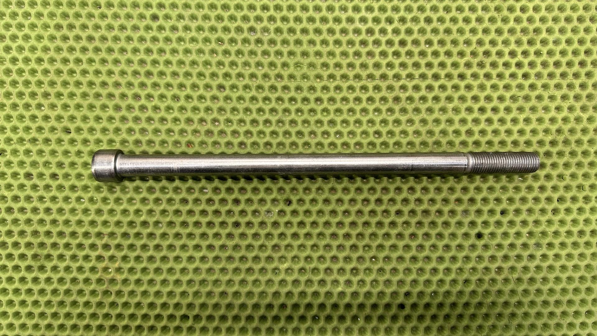 Болт M14x1.5x265-MKL R1300xx KA1-5 07147923169