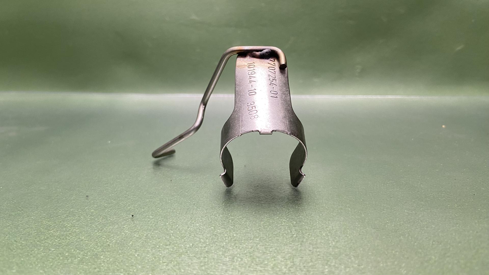 Держатель датчика уровня наполнения 16147707254