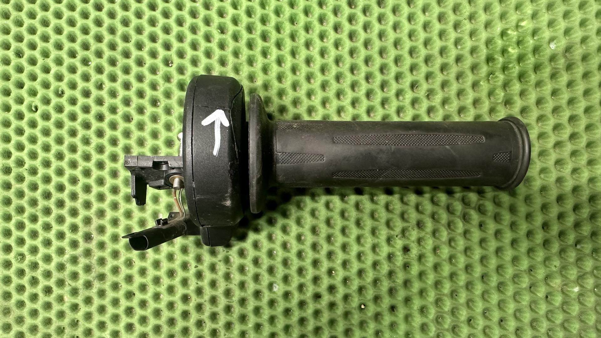 Электронная ручка газа 61318552118