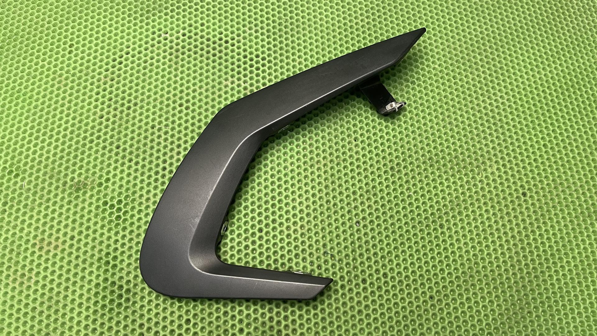 Боковая обшивка П Вх 46637711696