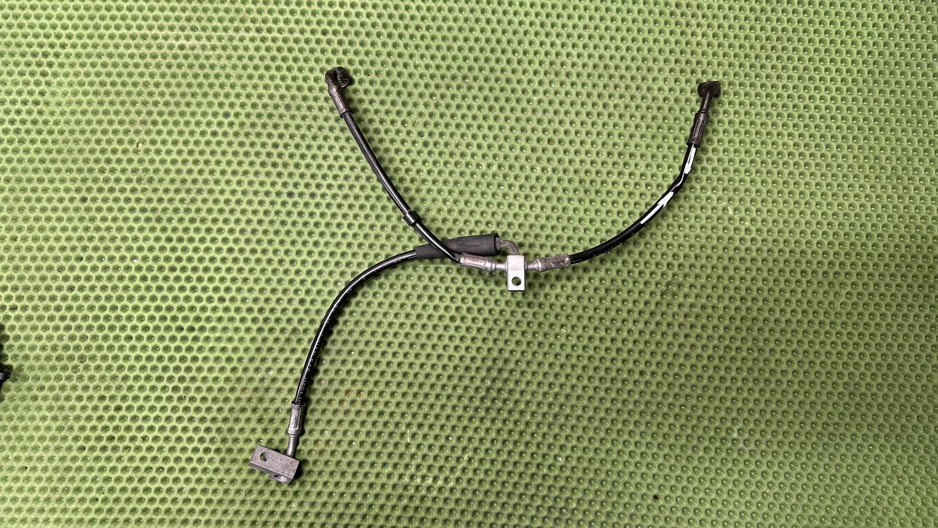 Шланг переднего контура (тройник) K1600 34321542719