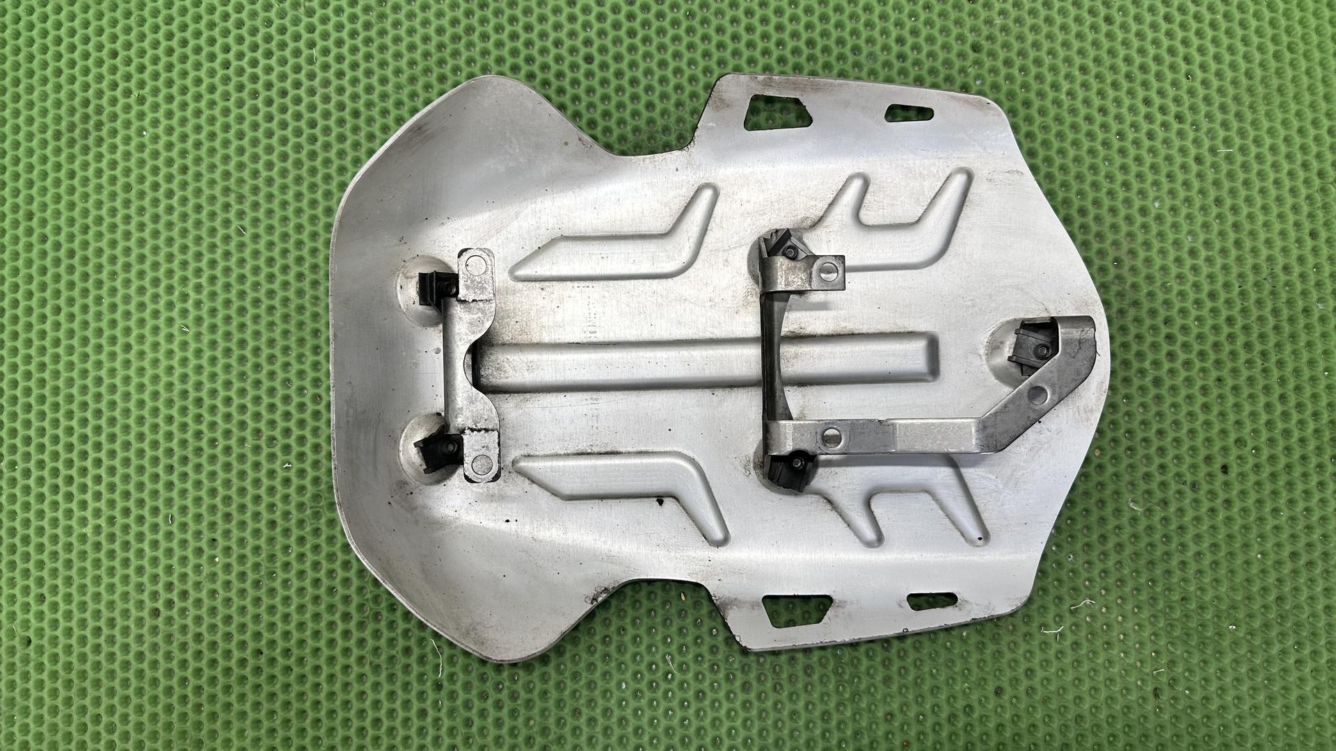 Защита двигателя 11848485696