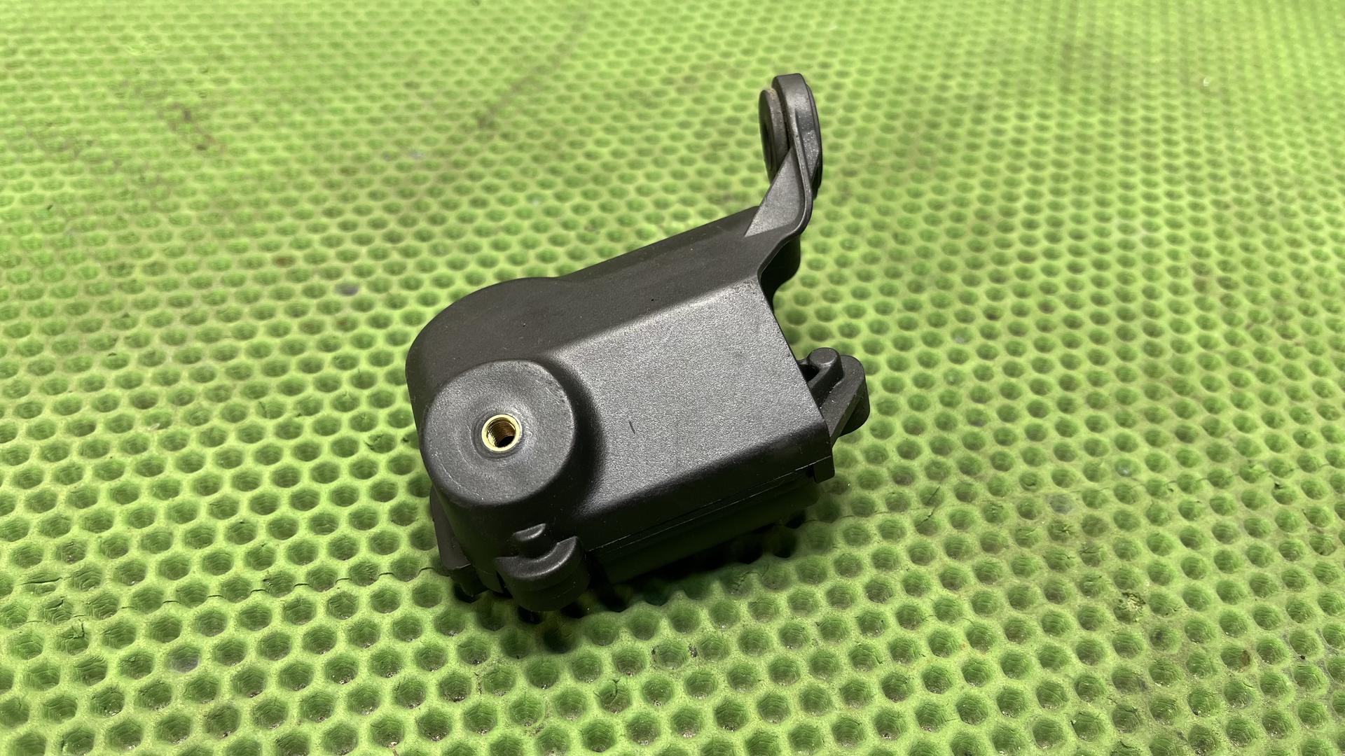 Моторчик (сервопривод) EXUP 18519443059