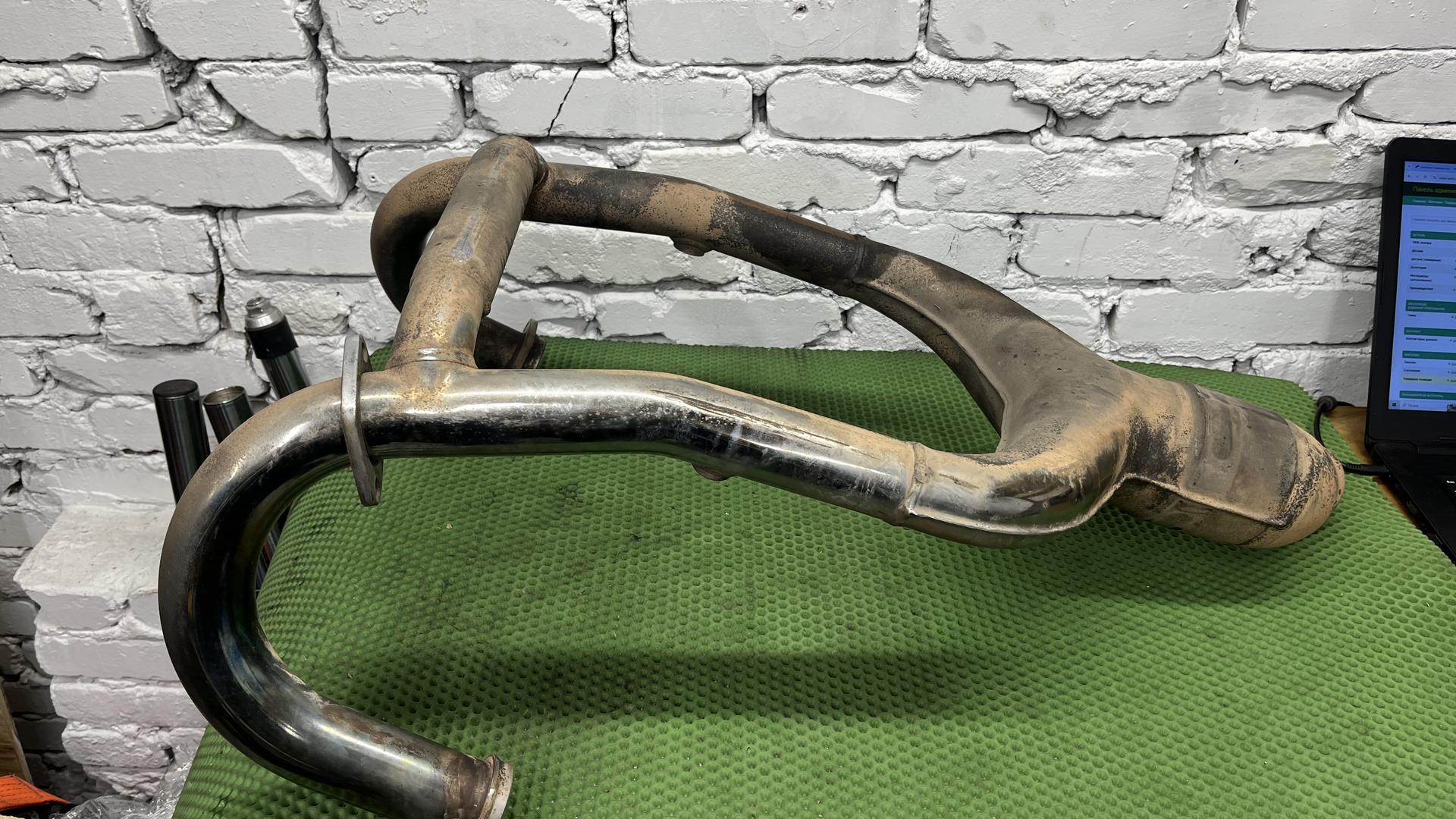 Выпускной коллектор 18117716482