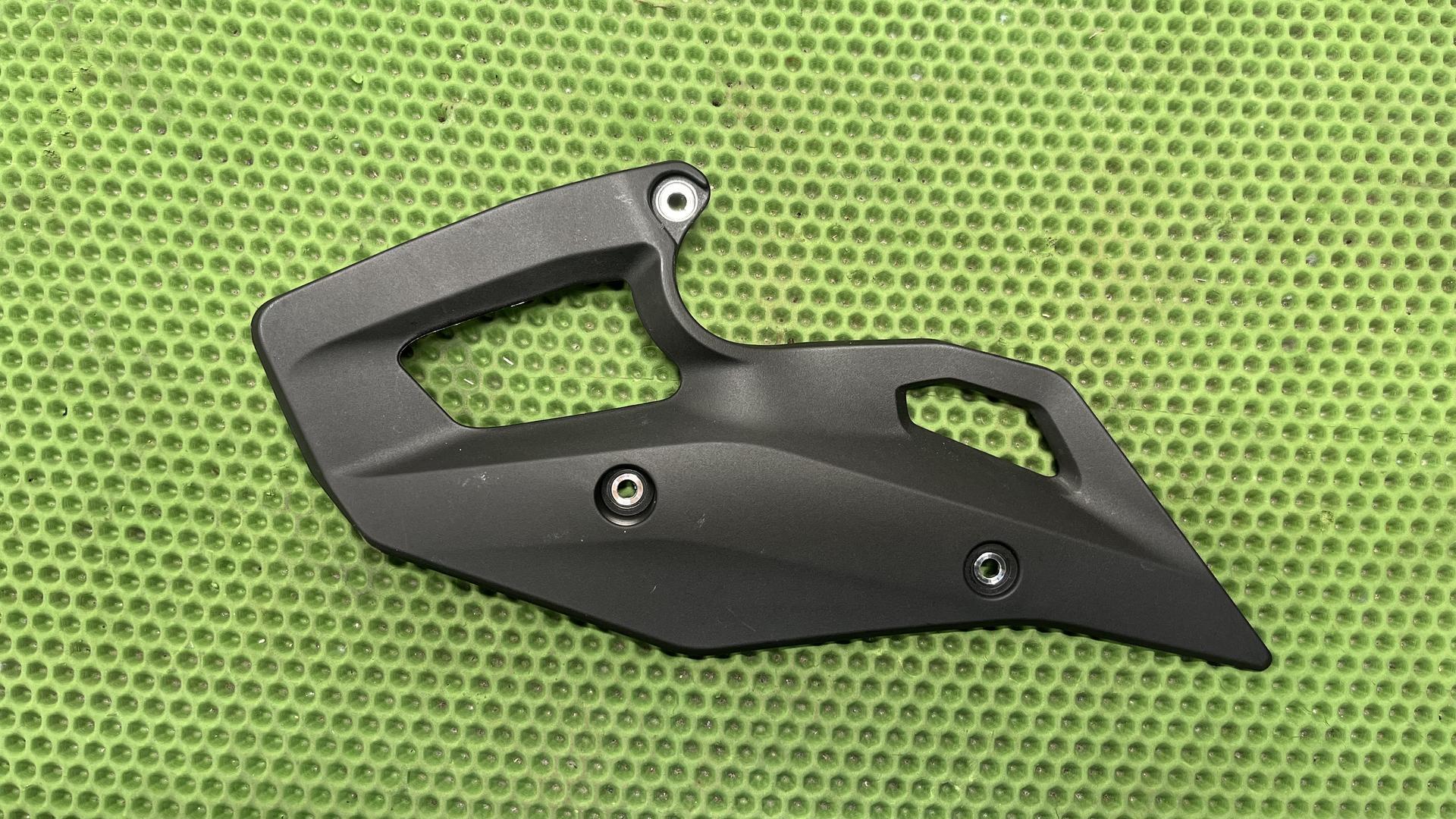 Пяточный щиток левый R1300GS KA1 46717923223