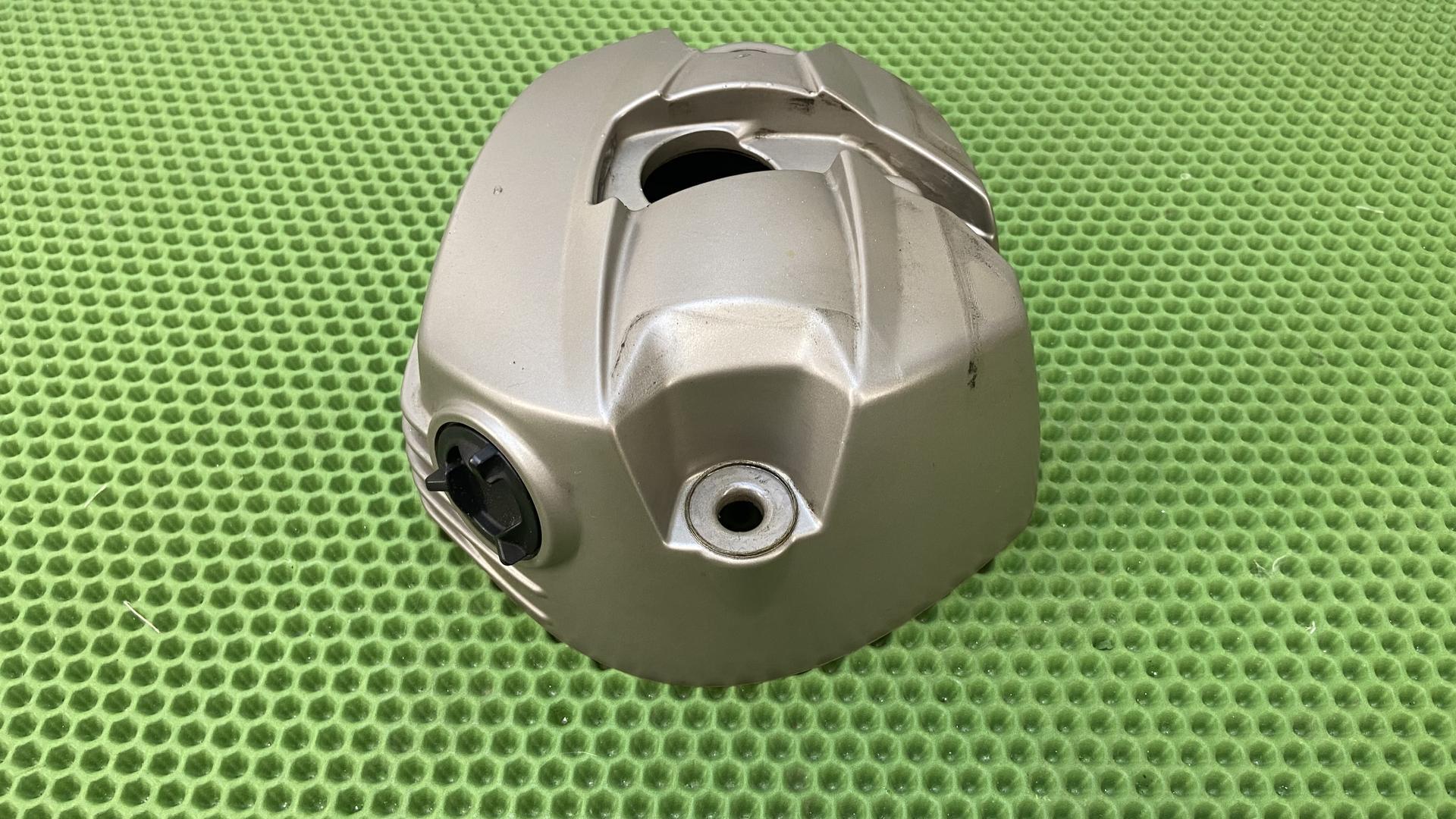 Крышка ГБЦ (Magnesium-Metallic) правая 11127723178