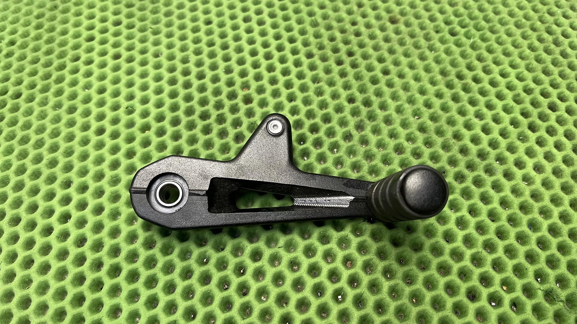 Педаль переключения передач R1300R/RS KA4-5 23415a73c82