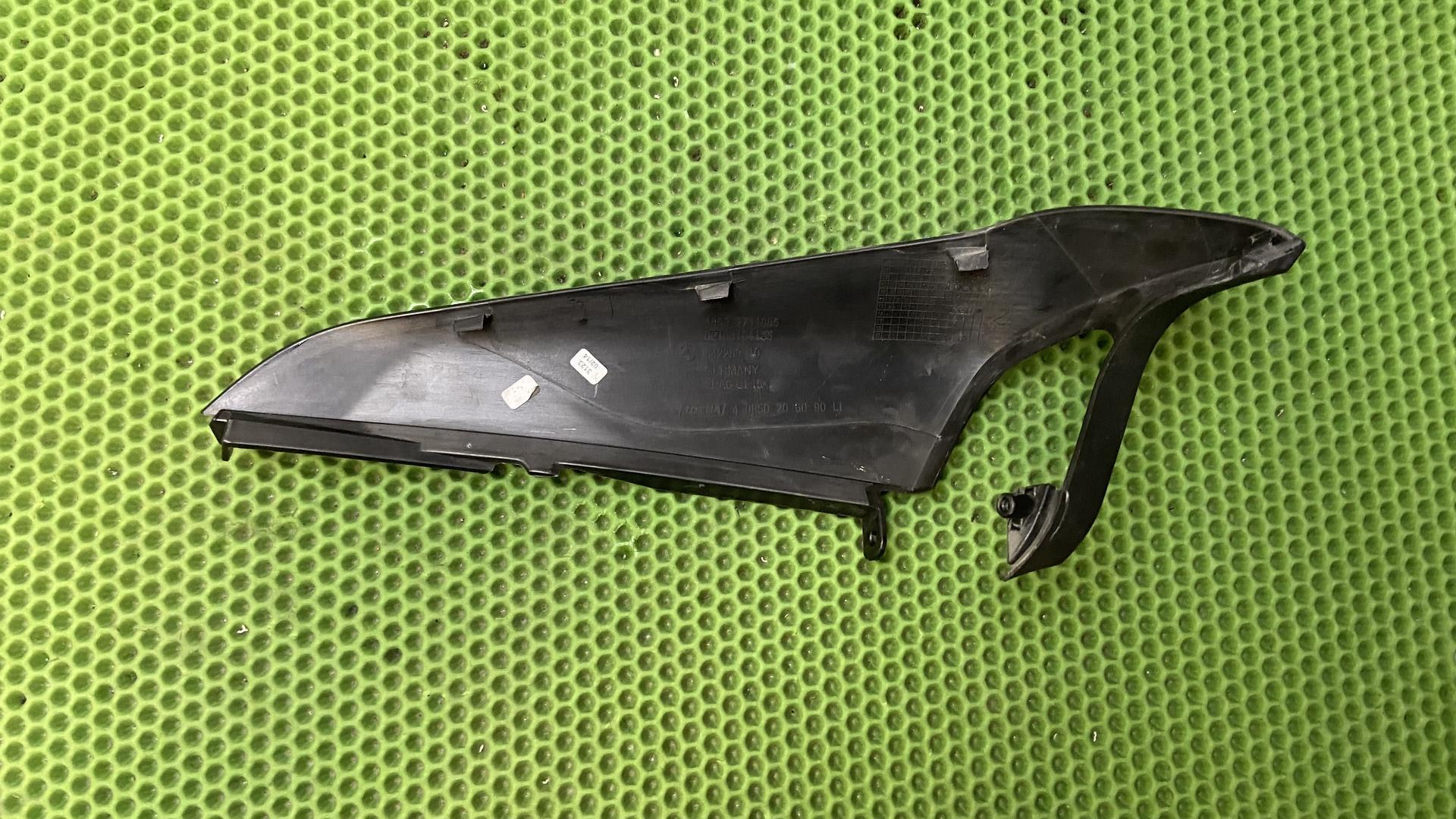 Накладка Л Вх 46637711085