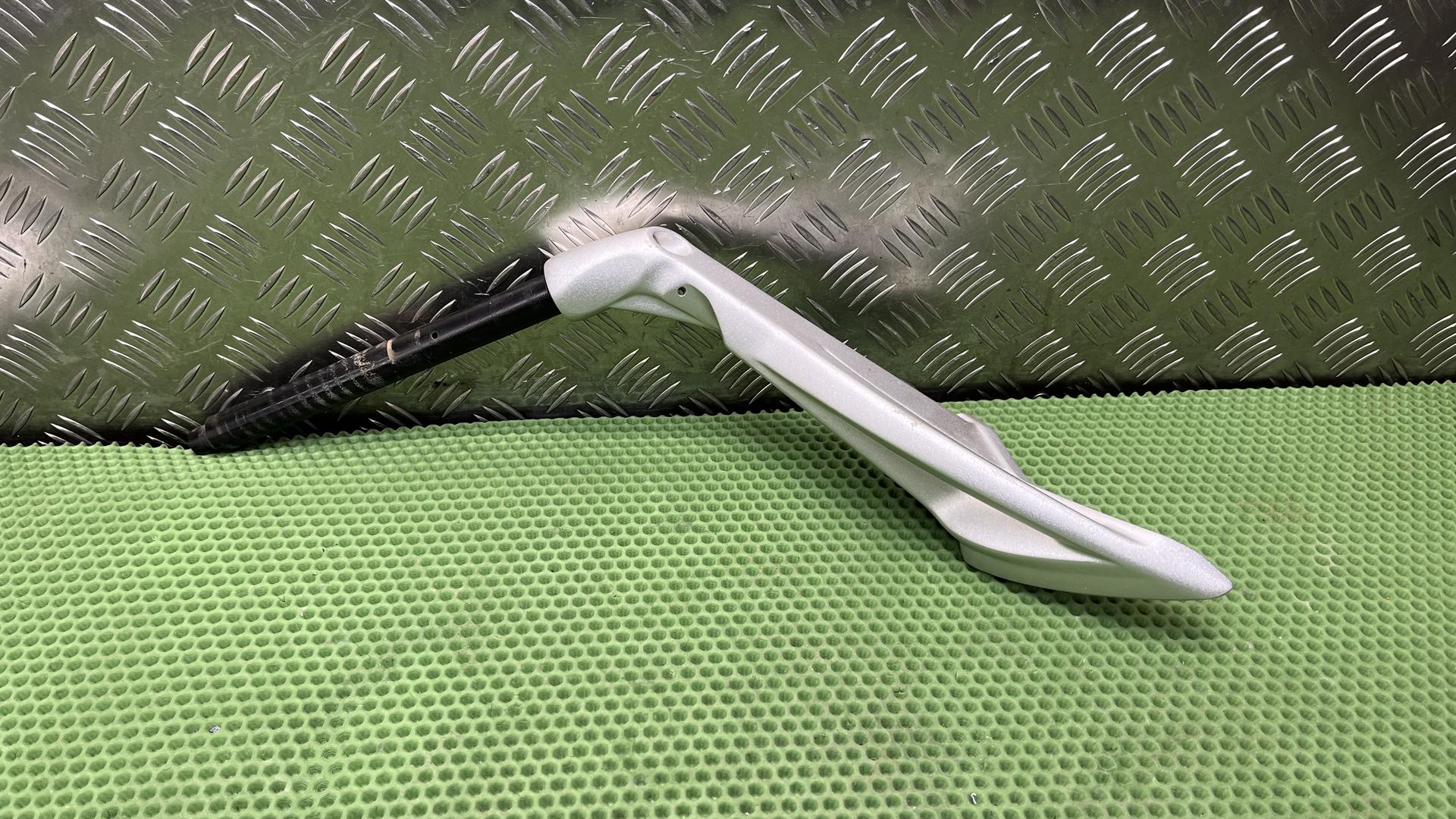 Руль, правая часть 32718560670