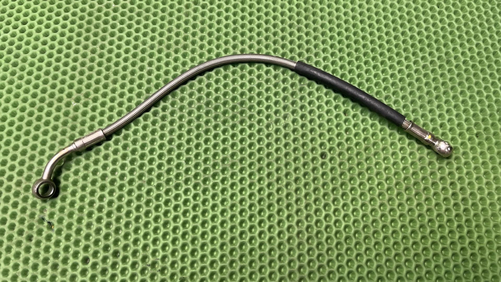 Шланг переднего контура тормозного привода 34327714651