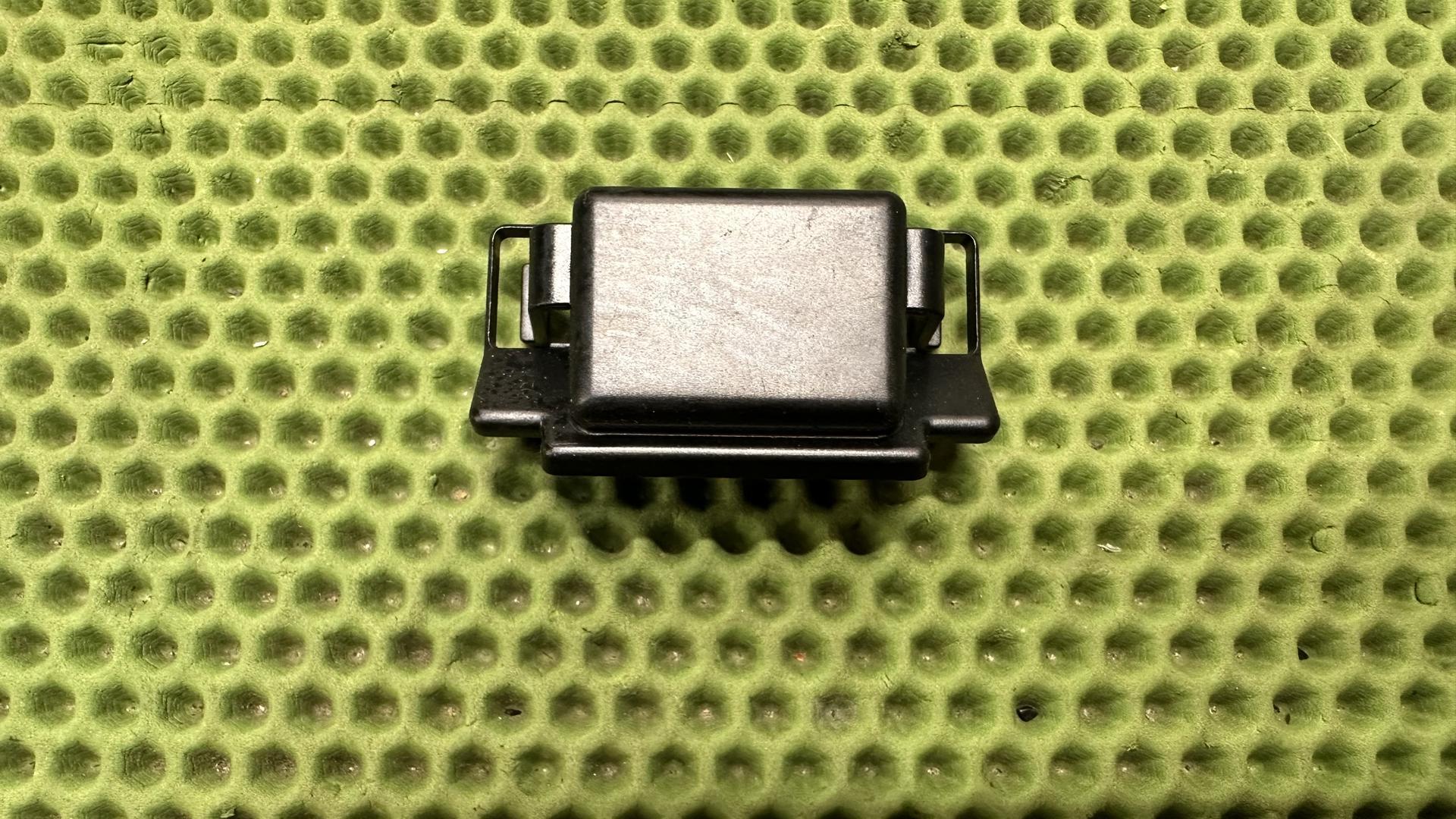 Держатель предохранителей R1300GS/R/RS KA1/4/5 61139830122