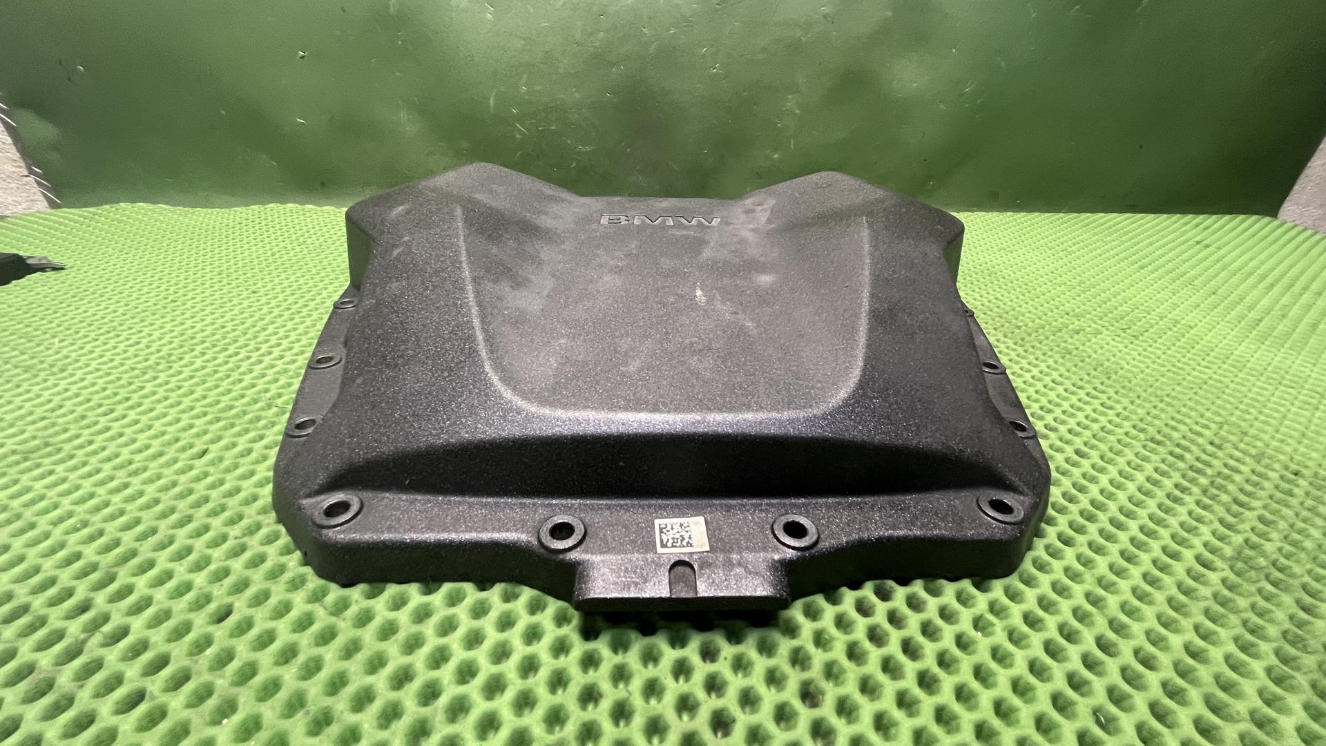Передняя крышка мотора черная R1300GS/GSA KA1-2 11147105368