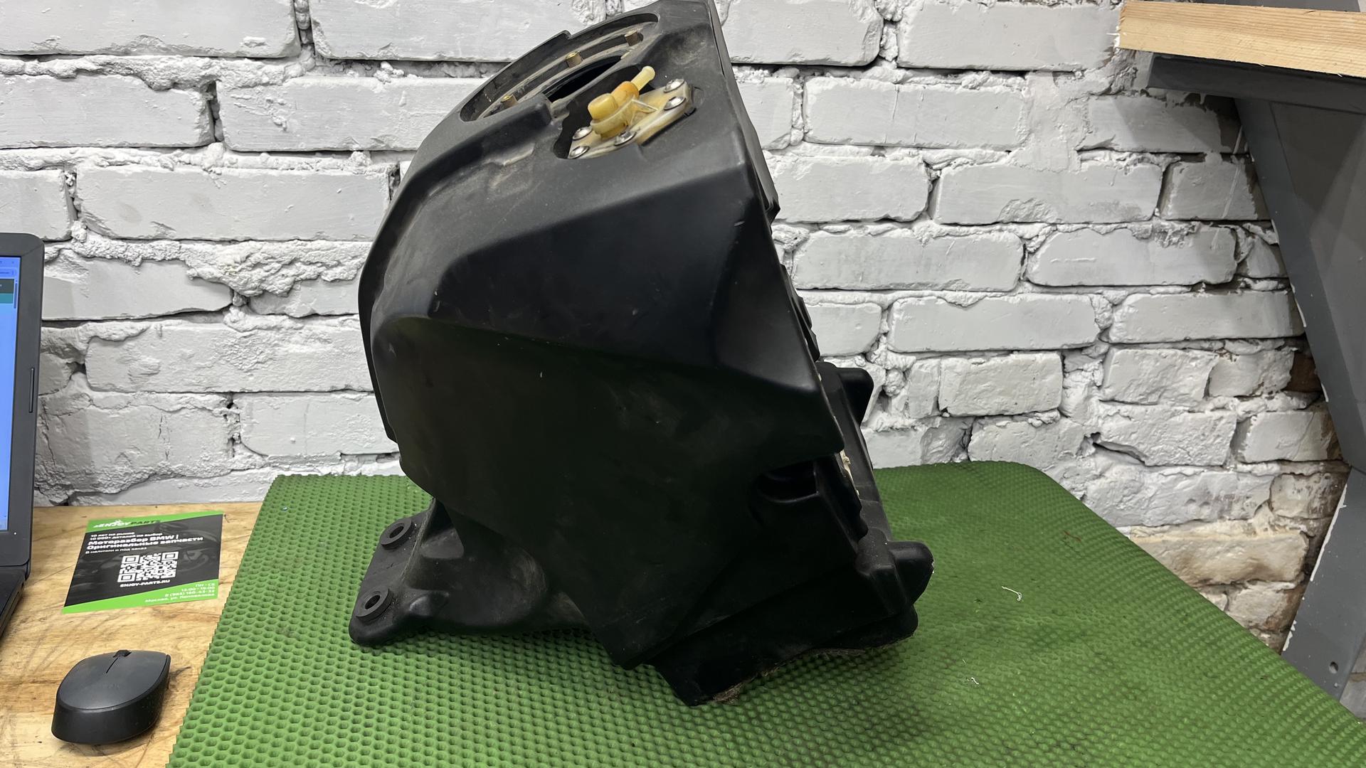 Топливный бак 16117711998