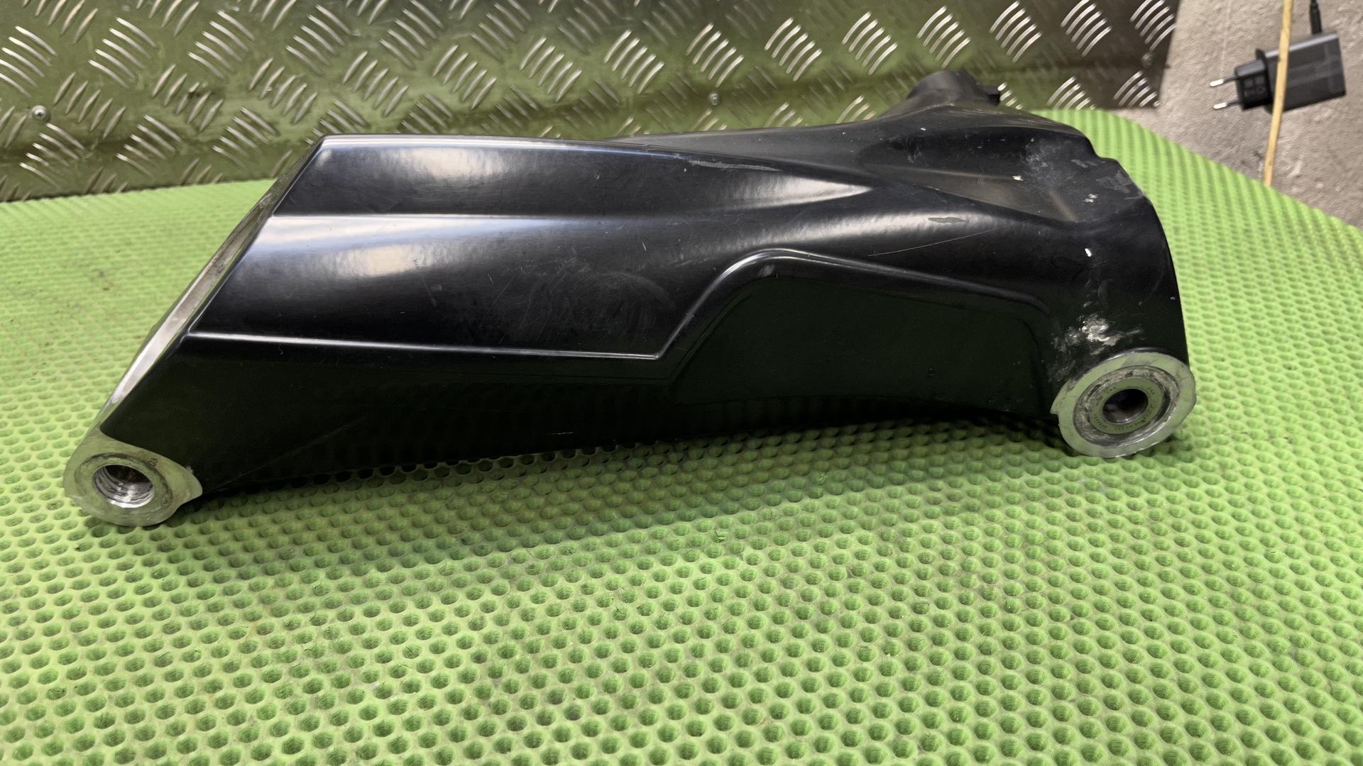 Маятник  заднего колеса Schwarz 33178523879