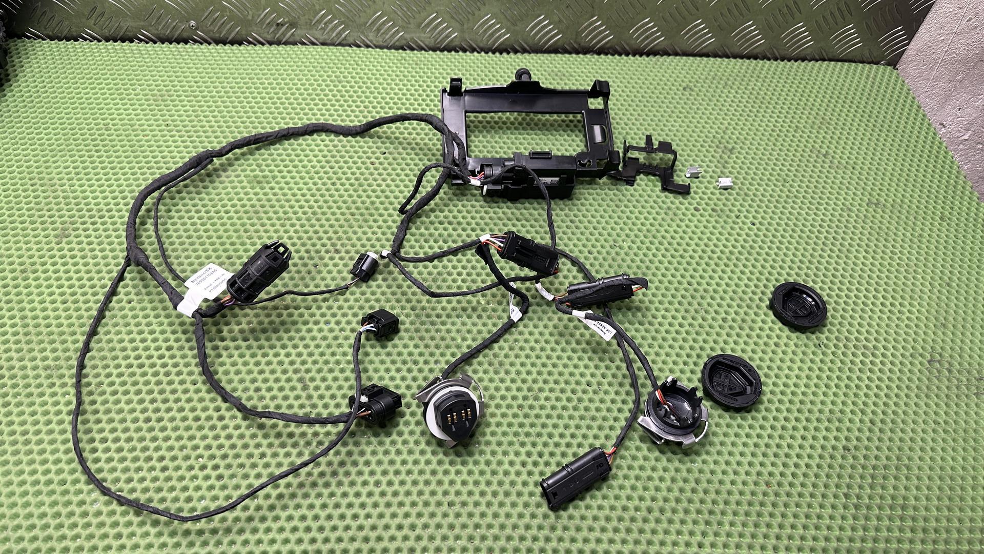 Комплект центрального замка кофров 