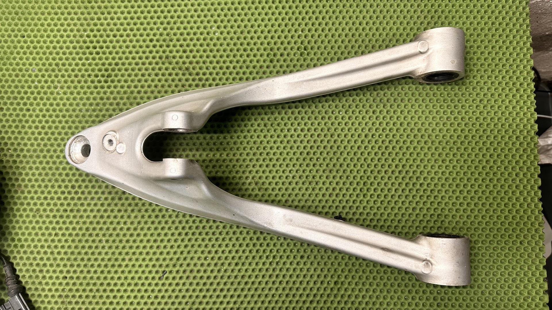 Продольный рычаг подвески R1200/1250GS K50 31428531472