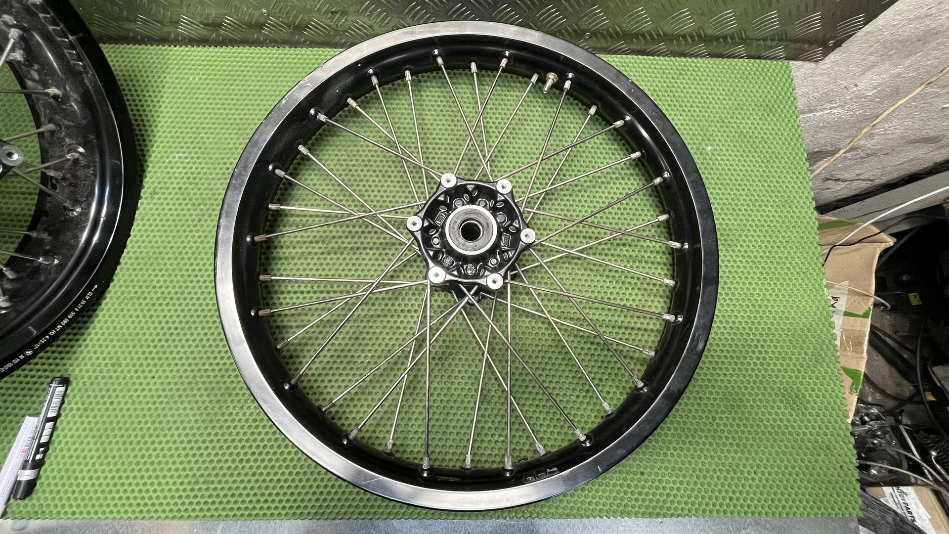 Колесо со спицами Пд Черное  K72/75 36318564176