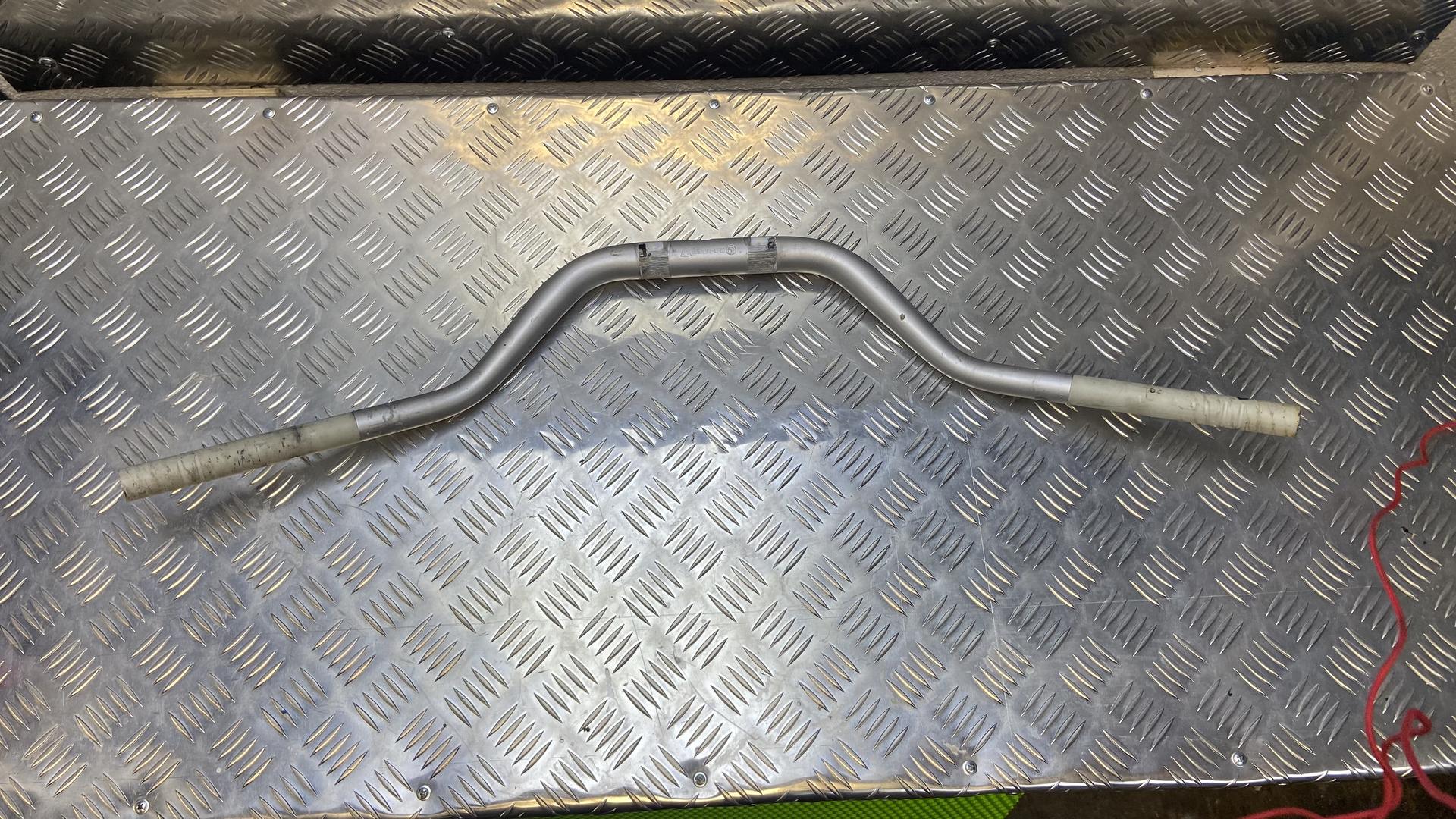 Полый рулевой рычаг 32717674599